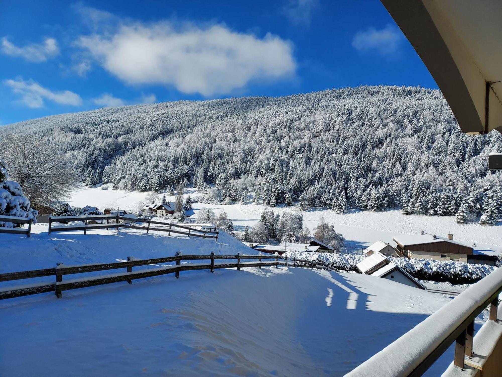 Villard Je T'Aime - Residence Les Tennis - 2 Appartements 2 Pieces 5 P Et 6 P Villard-de-Lans Exterior foto